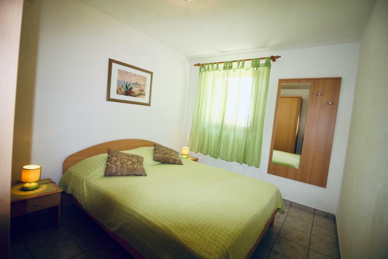 Charming Apartments Vesna Ravni Labin  Exterior photo
